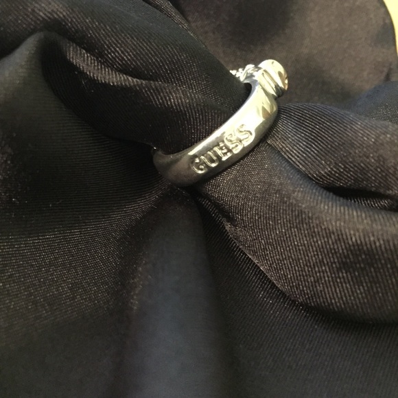 Guess zebra enamel and rhinestone ring - Picture 2 of 5